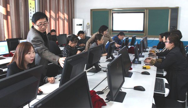 http://longjing.ybeduyun.cn/uploads/school/album/2019/0424/146/5cbfcf96eb952.jpg